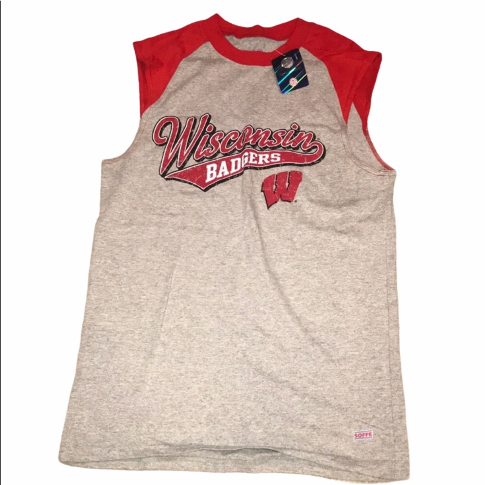🔥Wisconsin Badgers Top - M - NWT